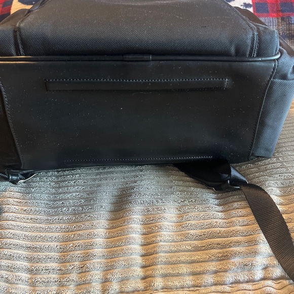 Auth Tumi Arrive Backpack Black Very Nice Travel - Picture 4 of 13